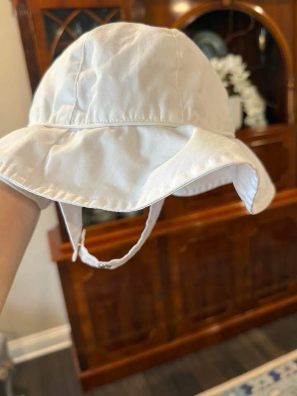 Kids White Sun Hat with Chin Strap